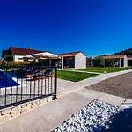 Dalmatian Pearls Villa *