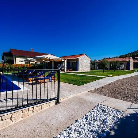 Dalmatian Pearls Villa *