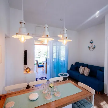 Villa Dalmatian Pearls