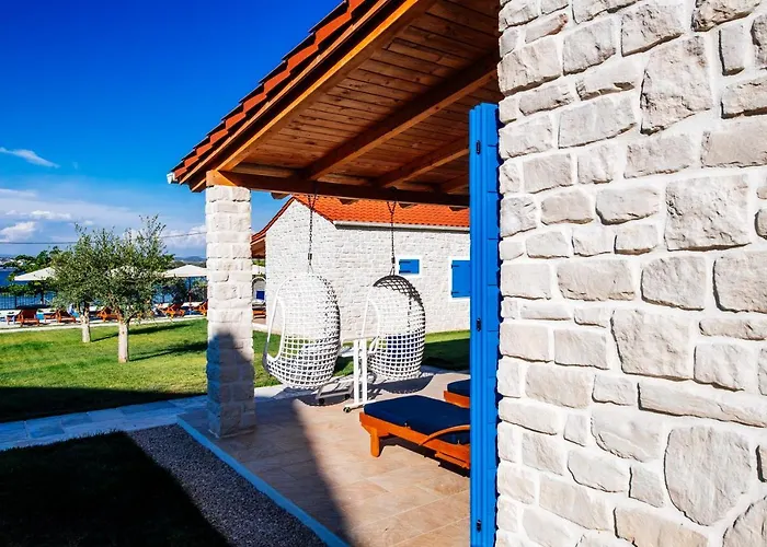 Βίλα Dalmatian Pearls *